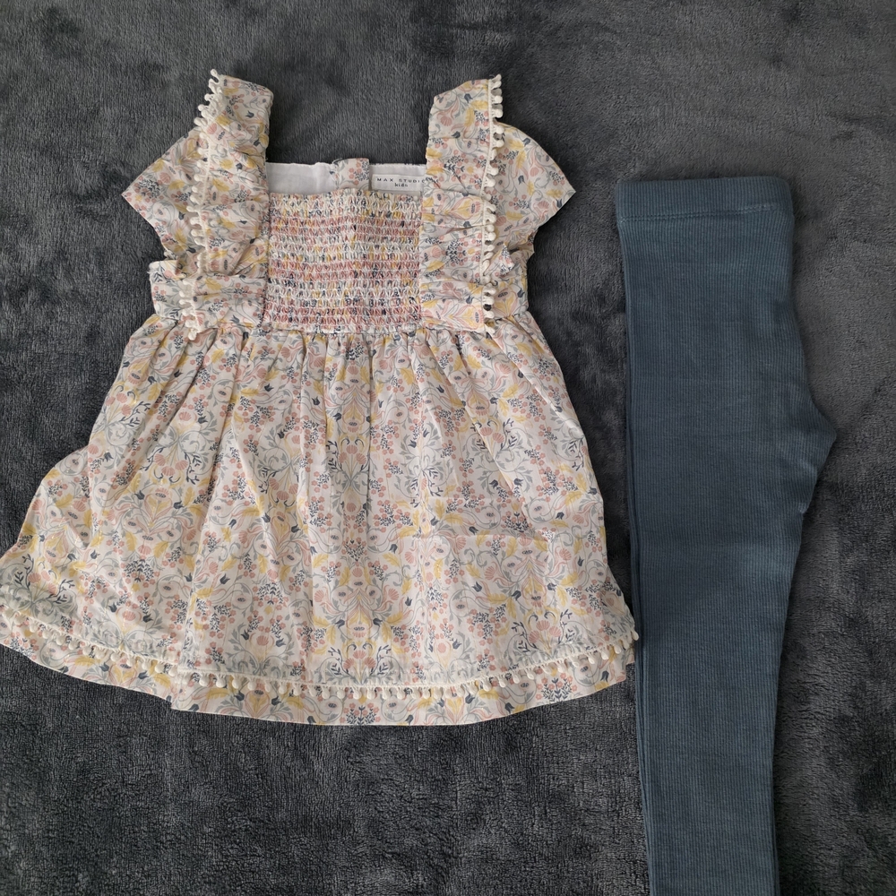 Floral Ruffle Dress with Blue Leggings